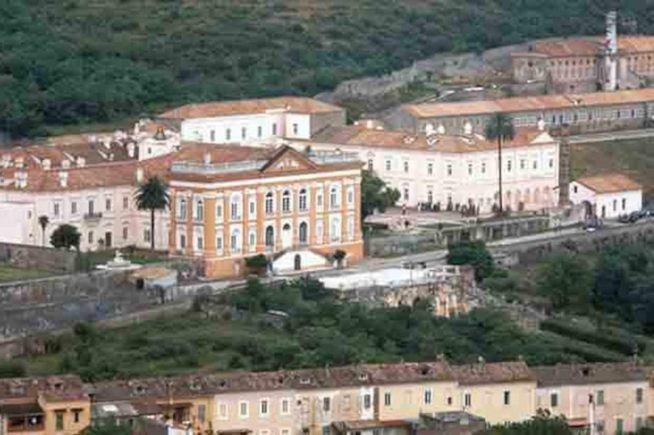 Appartamento L'Approdo del Re Caserta Esterno foto