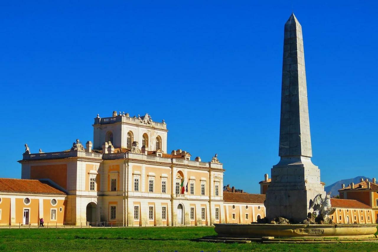 Appartamento L'Approdo del Re Caserta Esterno foto